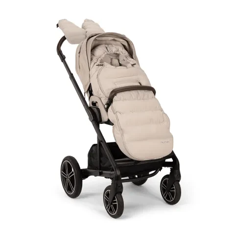 Nuna Winter-Kinderwagen-Set (Fußsack und Handschuhe)